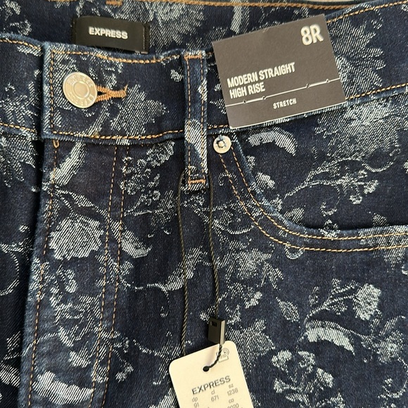 Express Floral Dark Wash Straight Leg Jeans Size 8 NWT - Picture 8 of 8